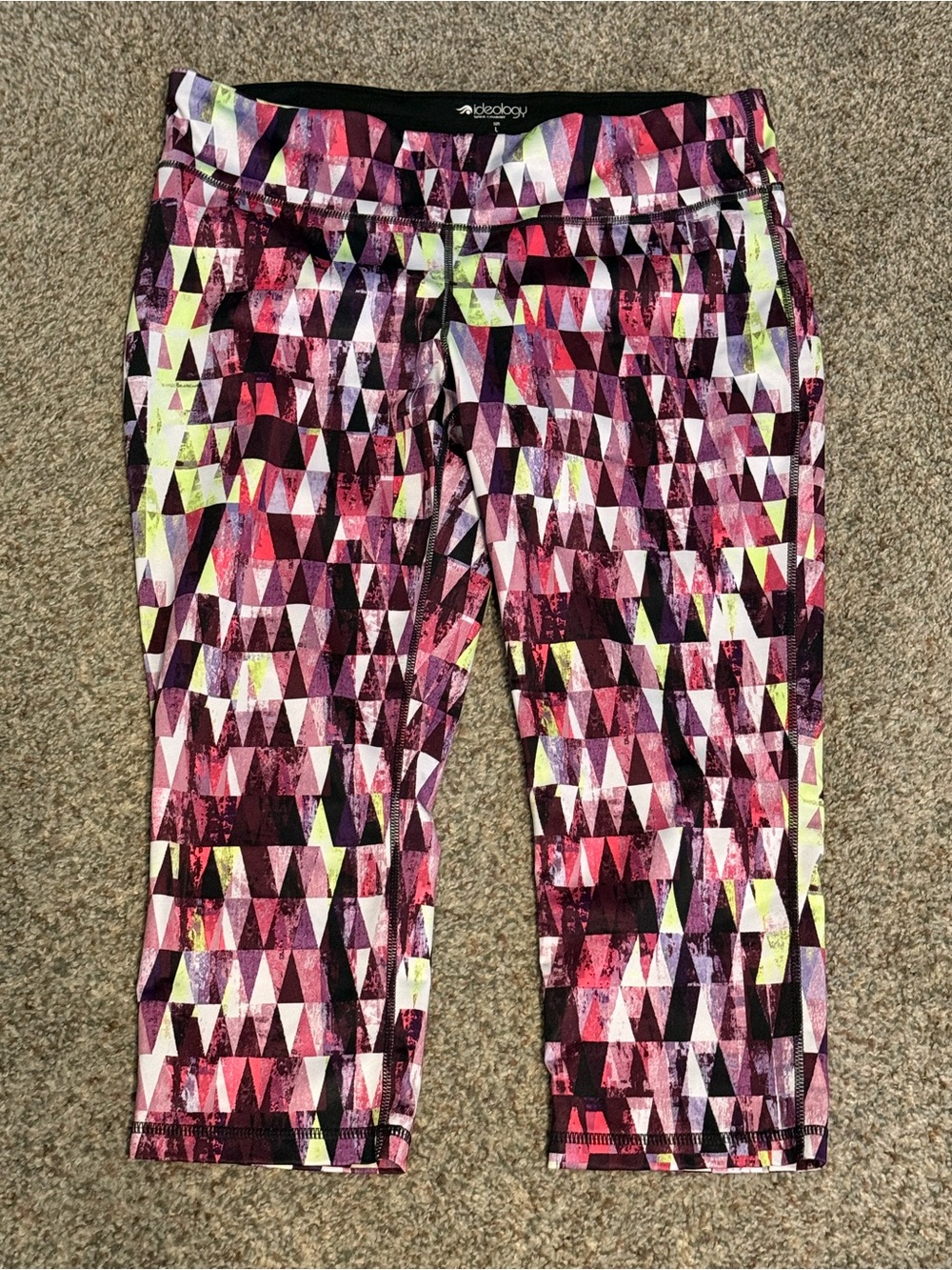 ideology woman’s Geometric Active Capri Leggings